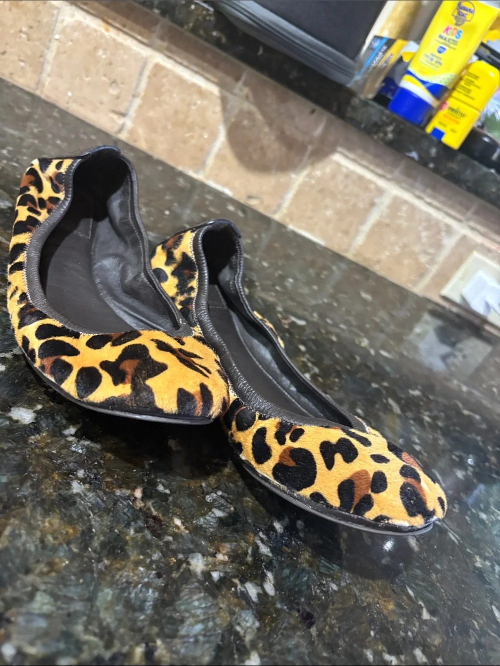 Tory Burch leather leopard ballet flats! 8